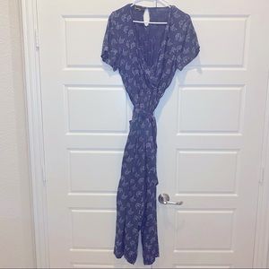 Navy jumpsuit size Large